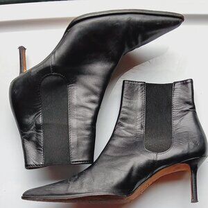 "MK" Black boots with heels